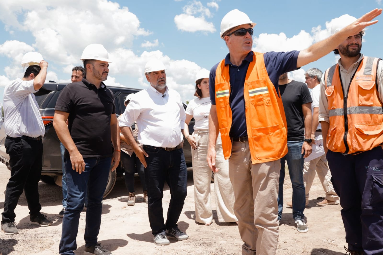El gobernador Juan Pablo Valdés recorrió junto al intendente Polich el Parque Tecnológico Santa Catalina