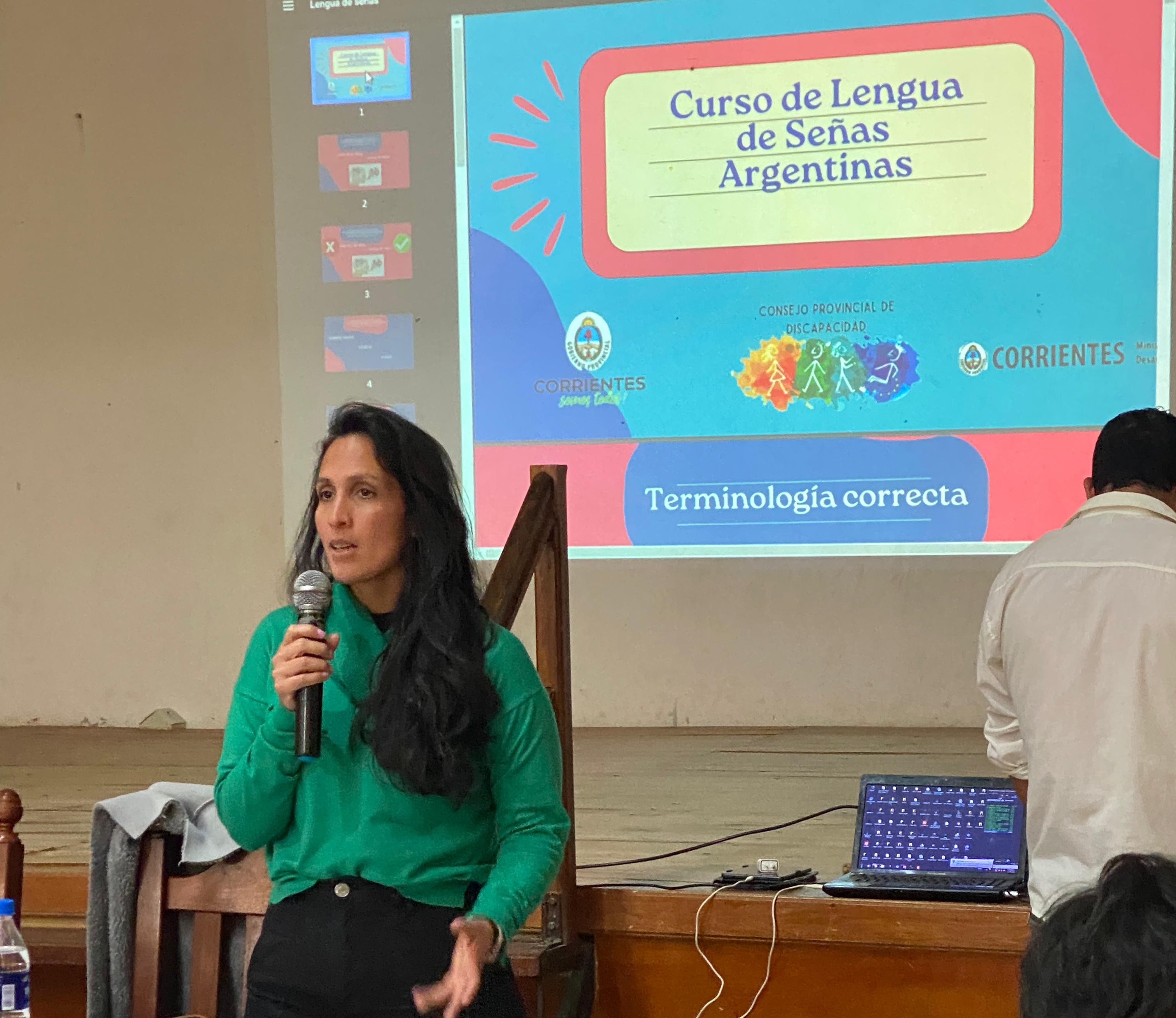 Curso de Lenguaje de Señas y Comunidad Sorda