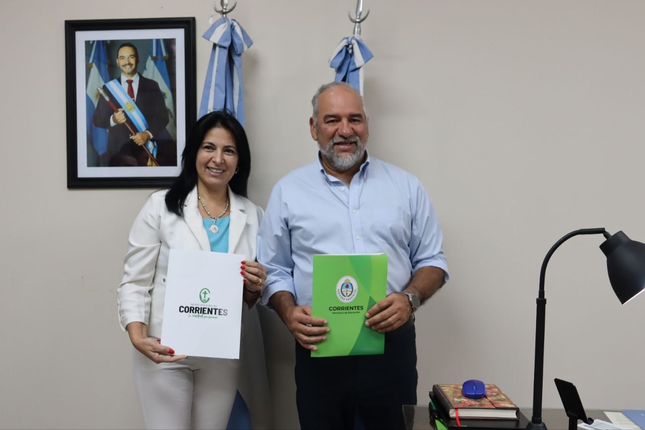 El Ministerio de Educación firmó un convenio de colaboración en educación vial con la Municipalidad de Corrientes