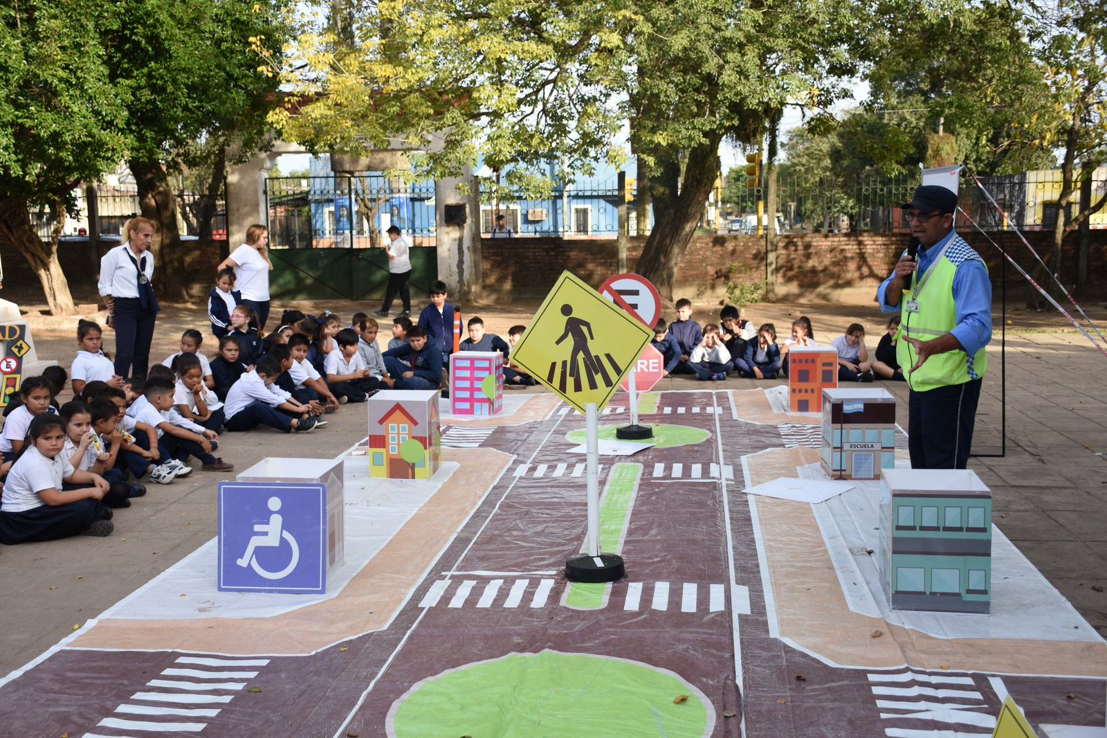 La Municipalidad refuerza la formación en escuelas para prevenir siniestros viales