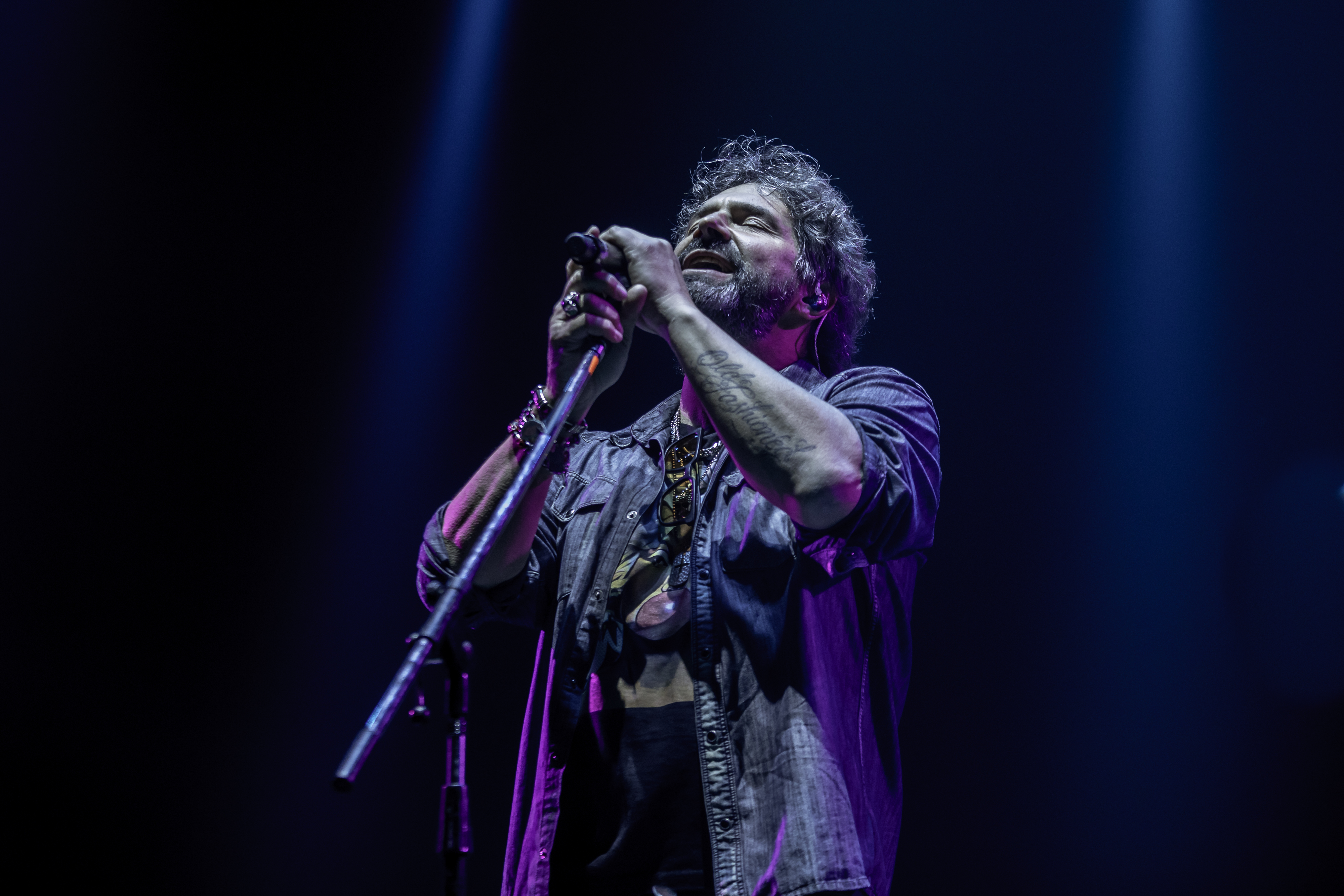 Iván Noble presenta su nuevo show "Canciones Traspapeladas" en el Teatro Vera