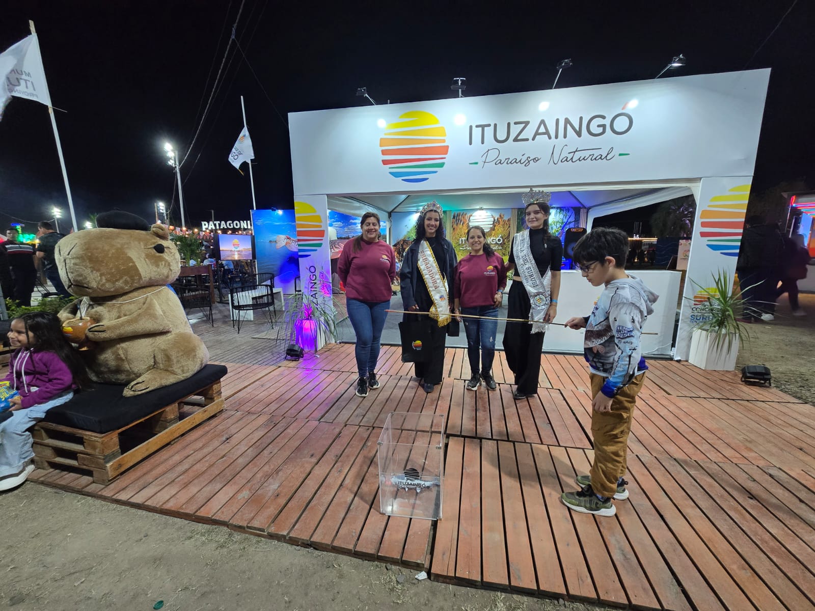Trabajo del Observatorio turístico durante la 49° Fiesta Nacional del Surubí de Goya