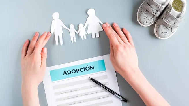 Hablemos de adopción: una invitación abierta a derribar mitos y conocer el camino