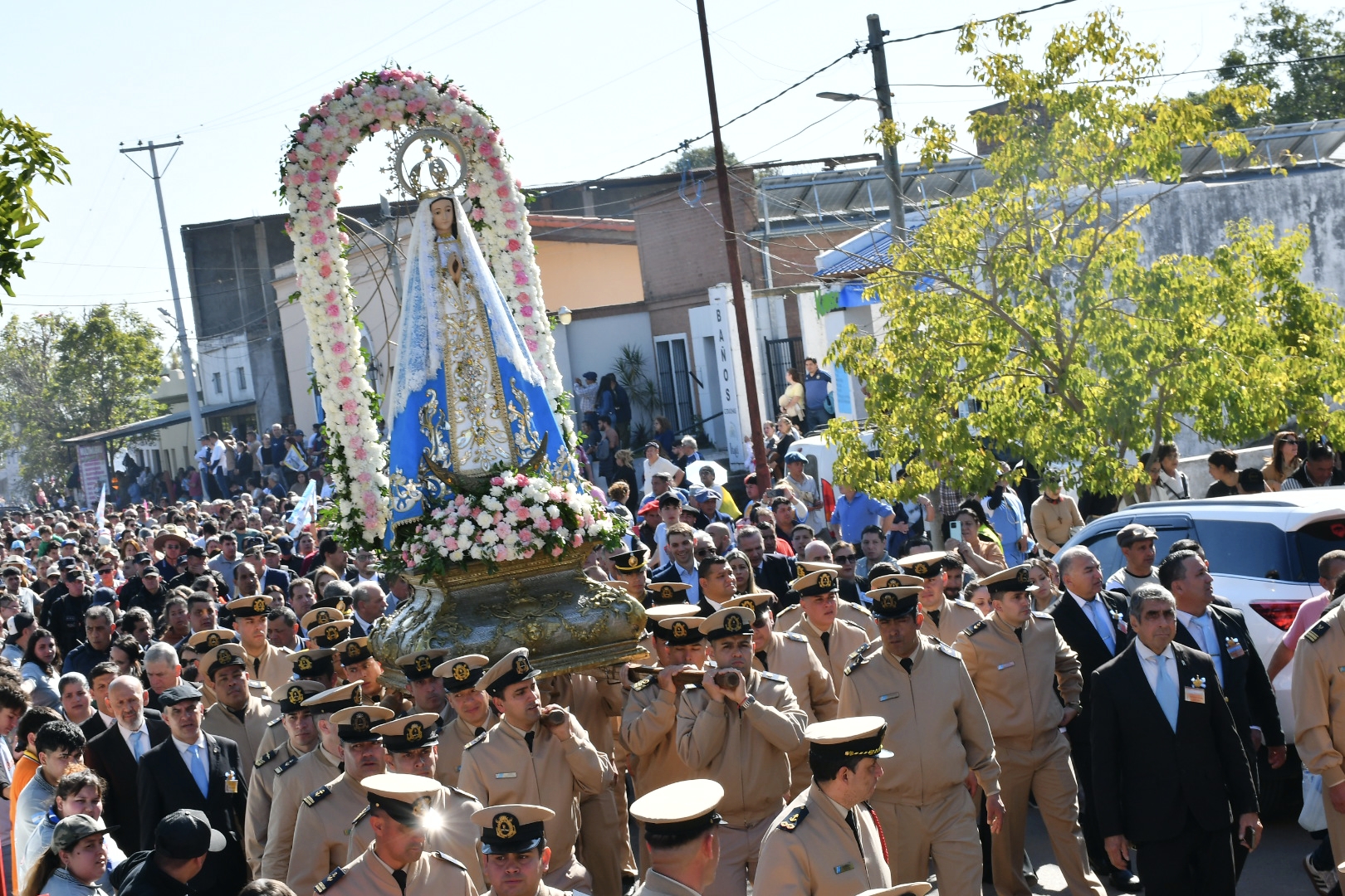 El Gobierno provincial acompañó la celebración del 126° aniversario de la Coronación Pontificia de la Virgen de Itatí