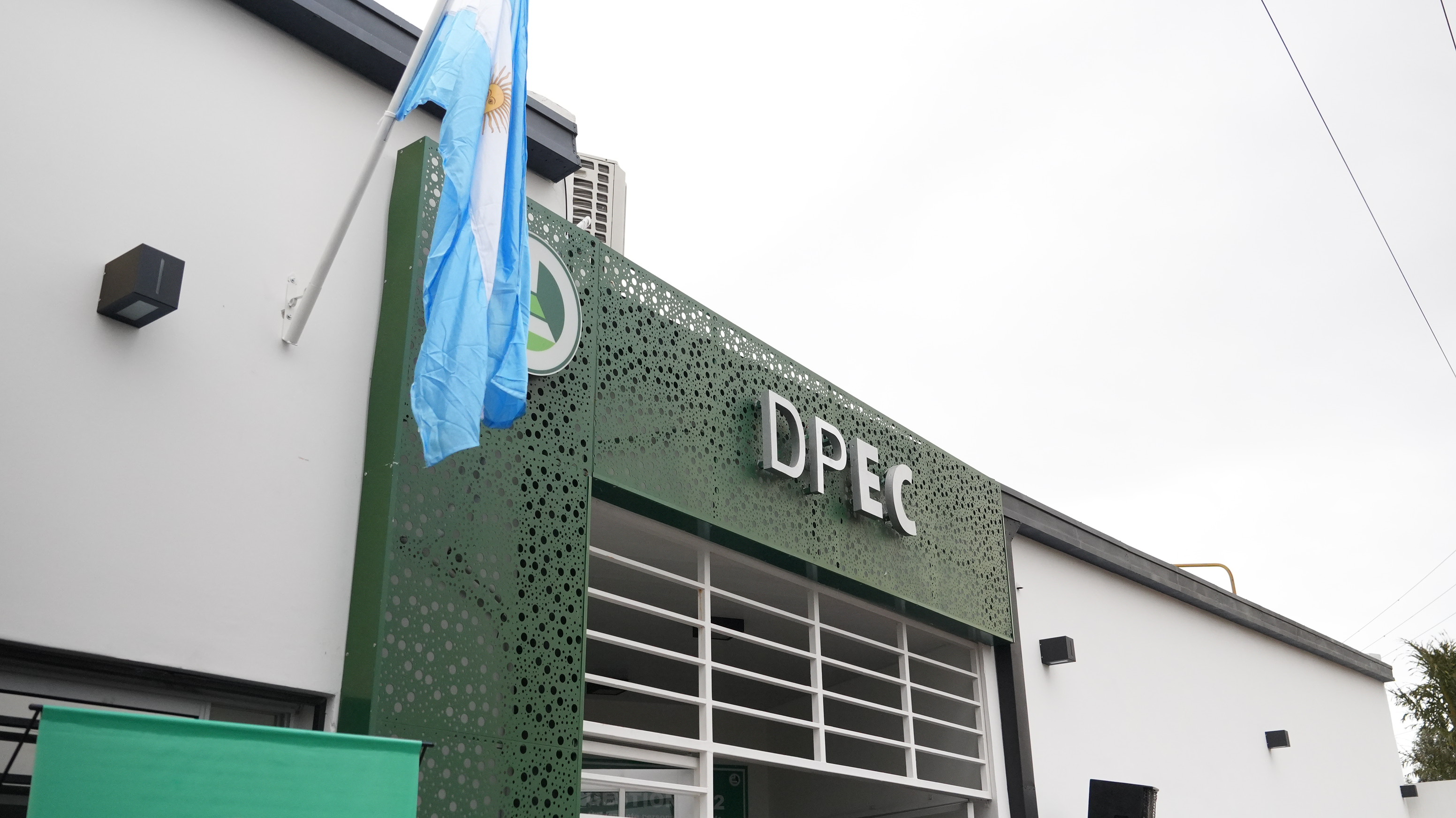Se encuentra en funcionamiento la nueva oficina comercial de la DPEC en el sur de la ciudad