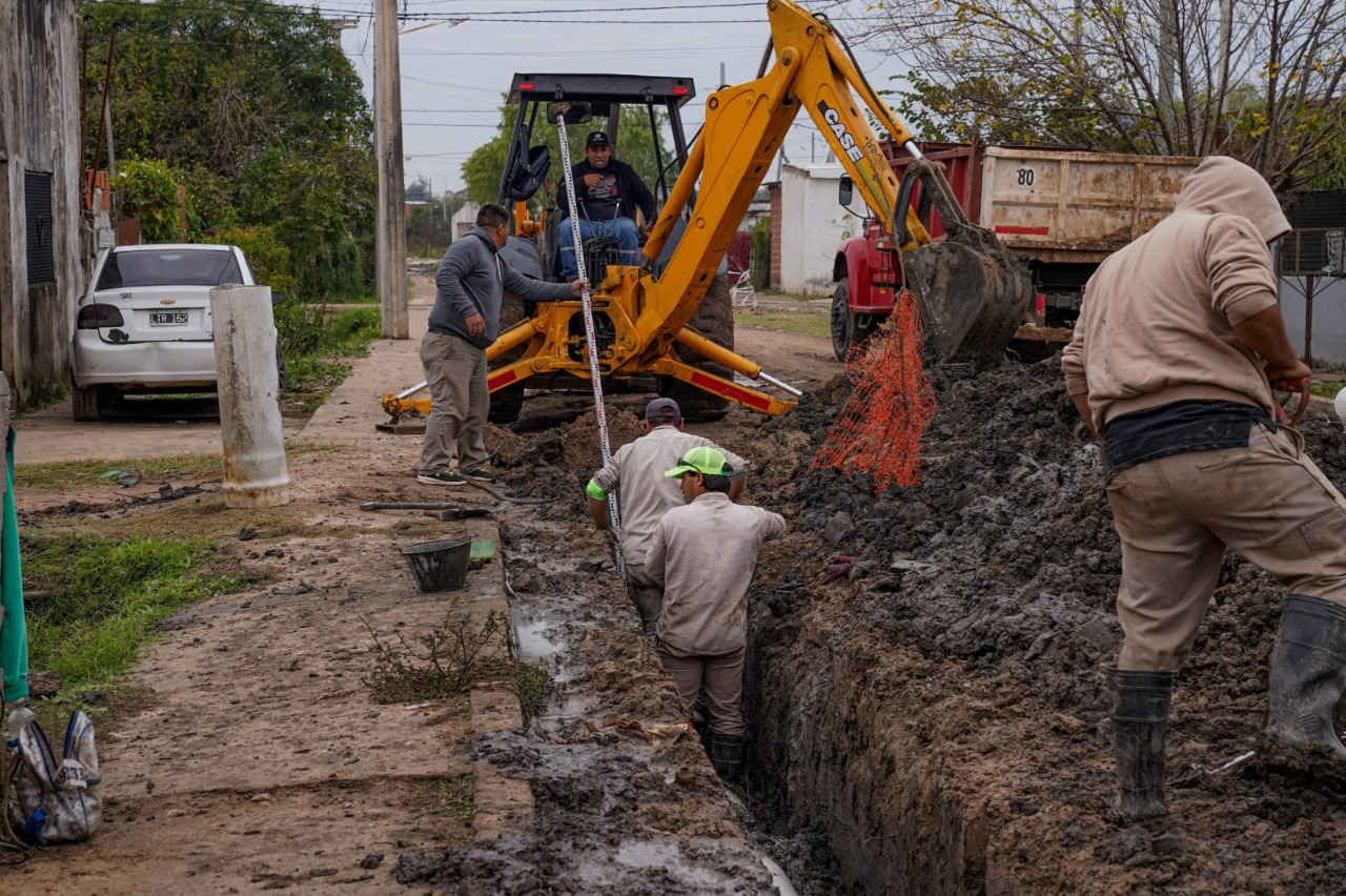 Con 676 metros de red y 50 nuevas conexiones, se expande el programa municipal Cloaca Social
